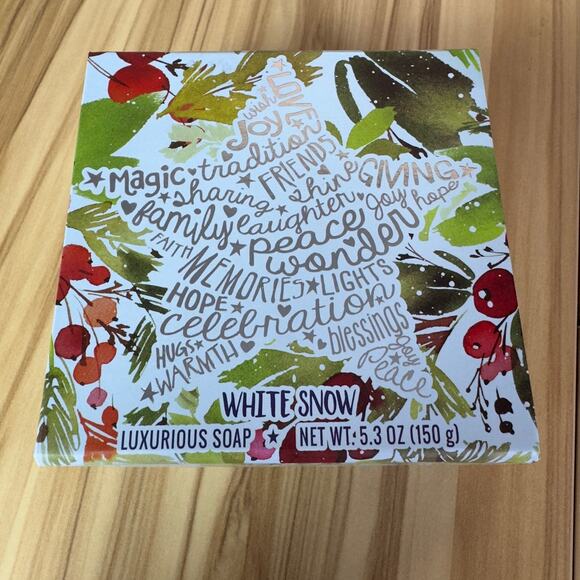 White Snow Luxurious Soap 5.3 oz (150g) Made USA Rich & creamy delightful scent - Picture 2 of 12